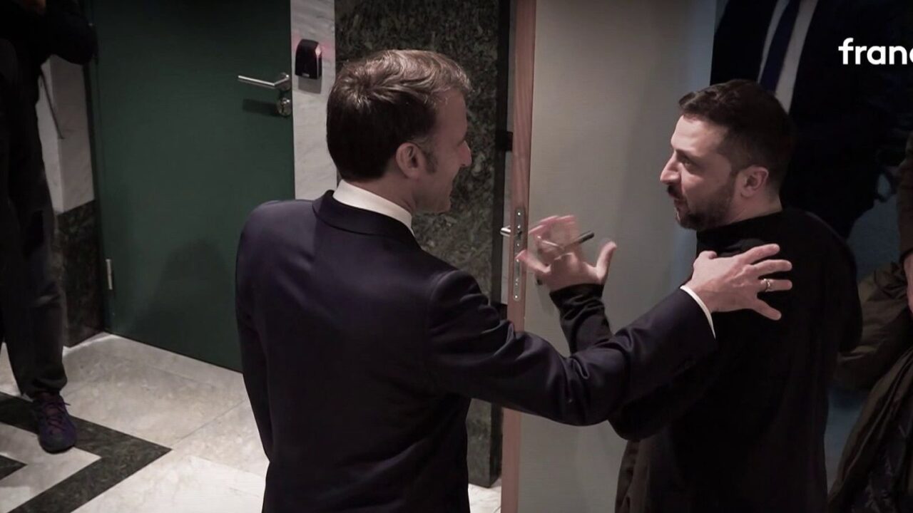 L’Europe dépendante : Zelensky et Macron piégés par Washington